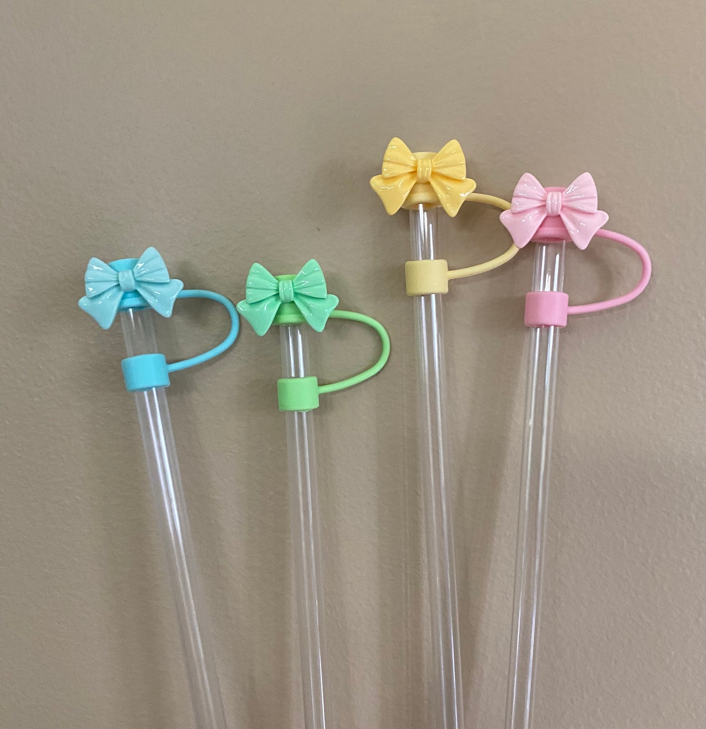 Pastel Green Acrylic Bow Straw Topper for 10 mm Straws