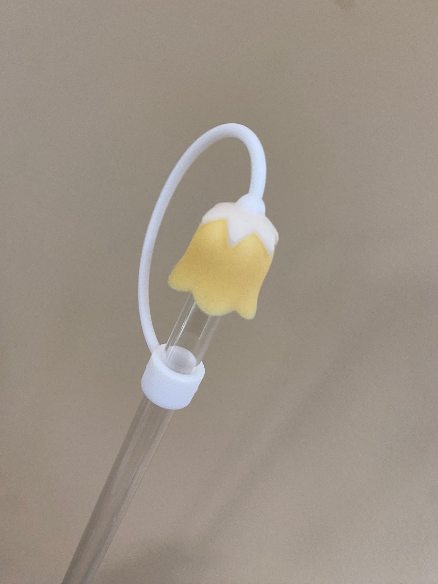 3D Pastel Yellow Lily of the Valley Straw Topper for 10 mm Straws