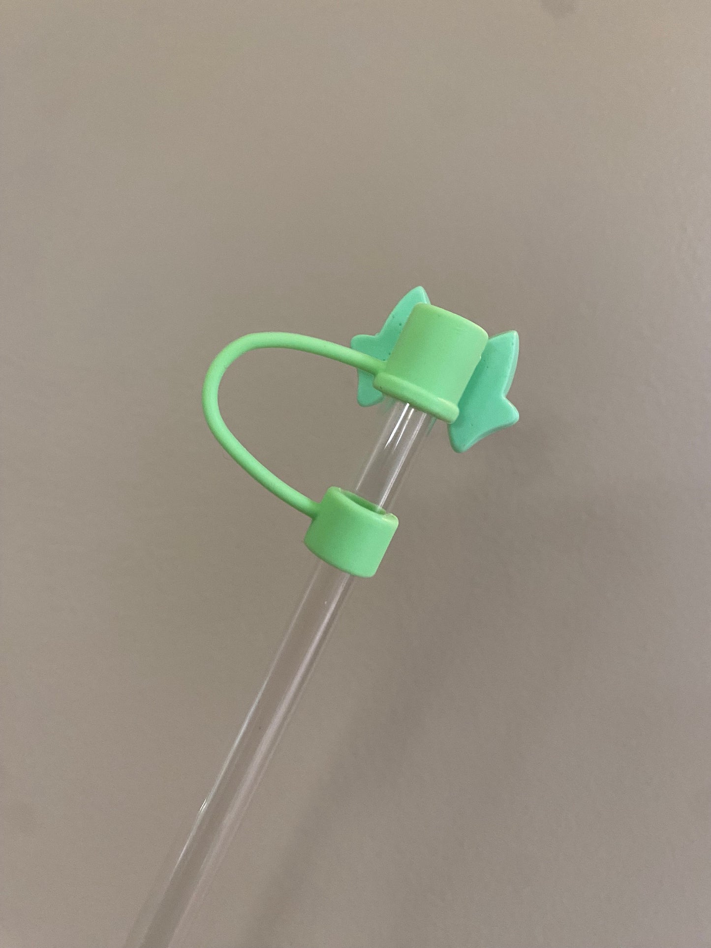 Pastel Green Acrylic Bow Straw Topper for 10 mm Straws