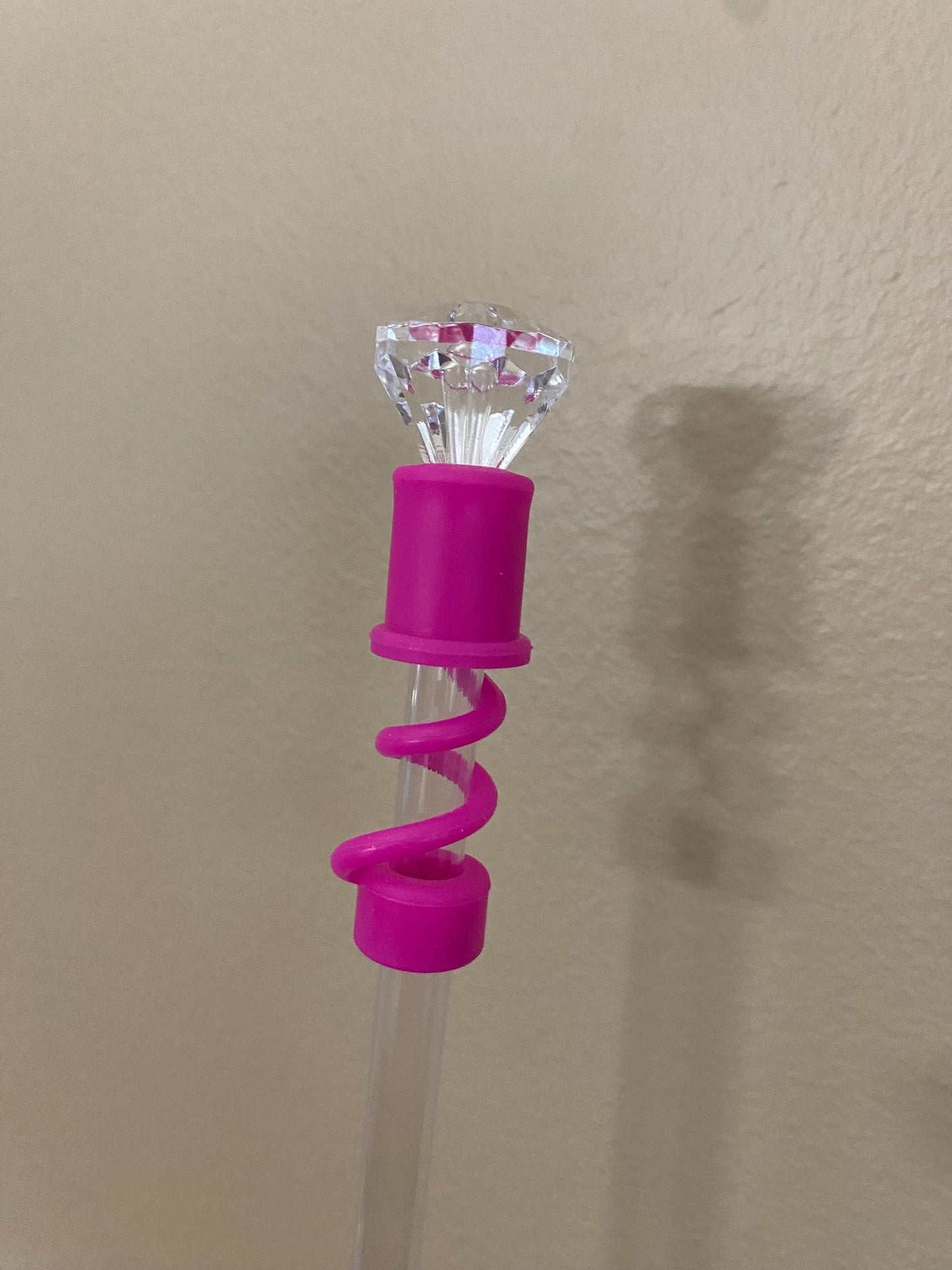 Interchangeable & Personalizable Clear/Hot Pink Diamond Straw Topper for 10 mm Straws